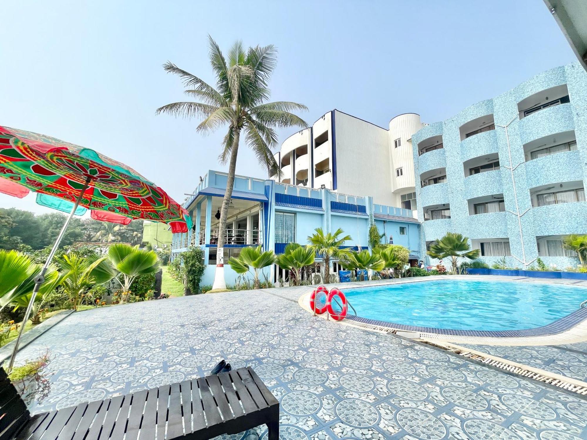 V-i Near Sea , Private-park -gym-spa Fully-airconditioned-hotel Lift-and-parking-facilities Breakfast-included 4*