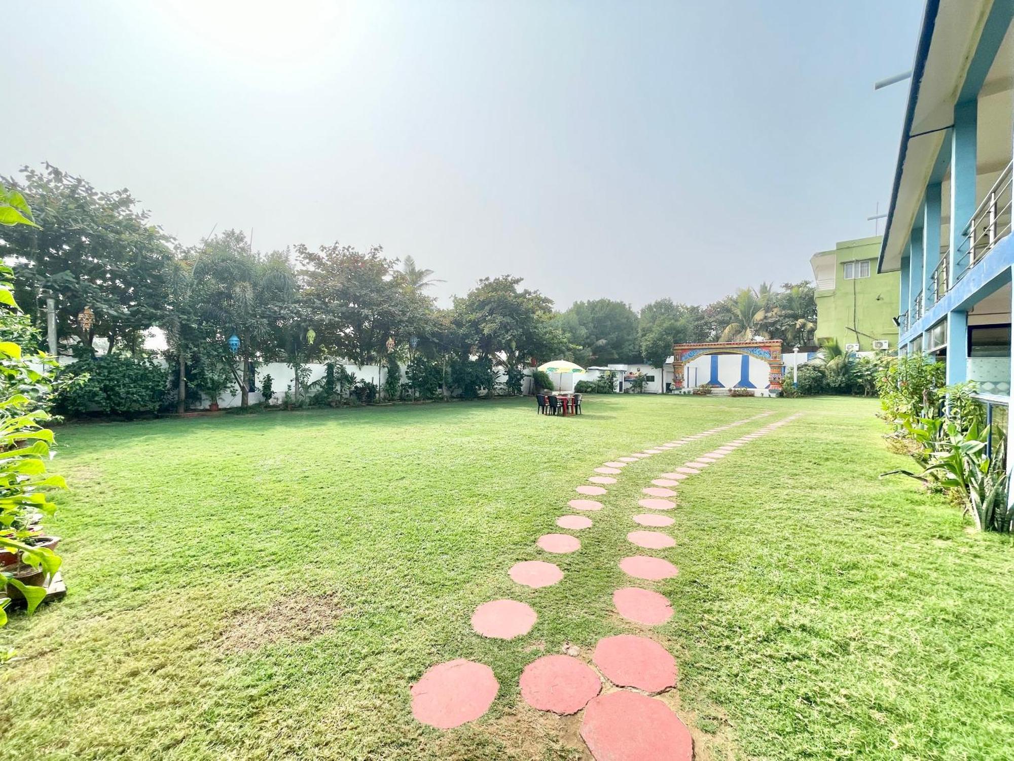 V-i Near Sea , Private-park -gym-spa Fully-airconditioned-hotel Lift-and-parking-facilities Breakfast-included Hotel Puri