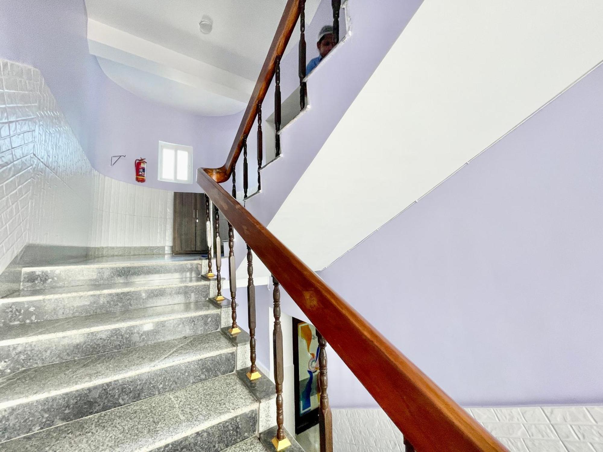 V-i Near Sea , Private-park -gym-spa Fully-airconditioned-hotel Lift-and-parking-facilities Breakfast-included 4* Puri