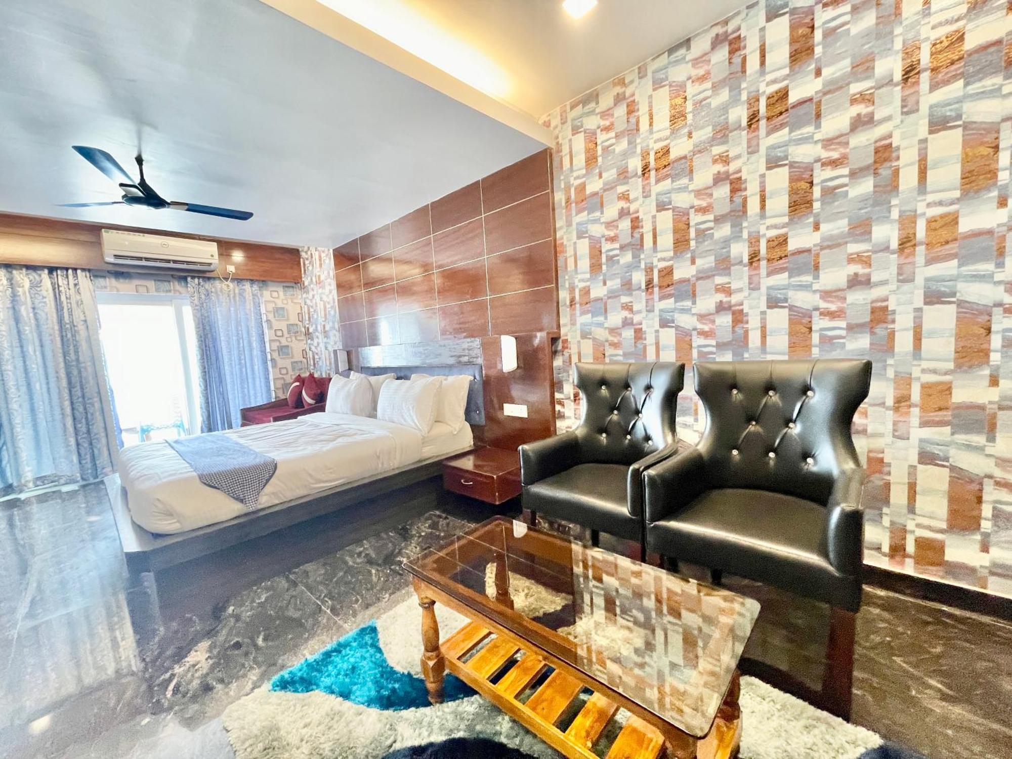 V-i Near Sea , Private-park -gym-spa Fully-airconditioned-hotel Lift-and-parking-facilities Breakfast-included Hotel 4*