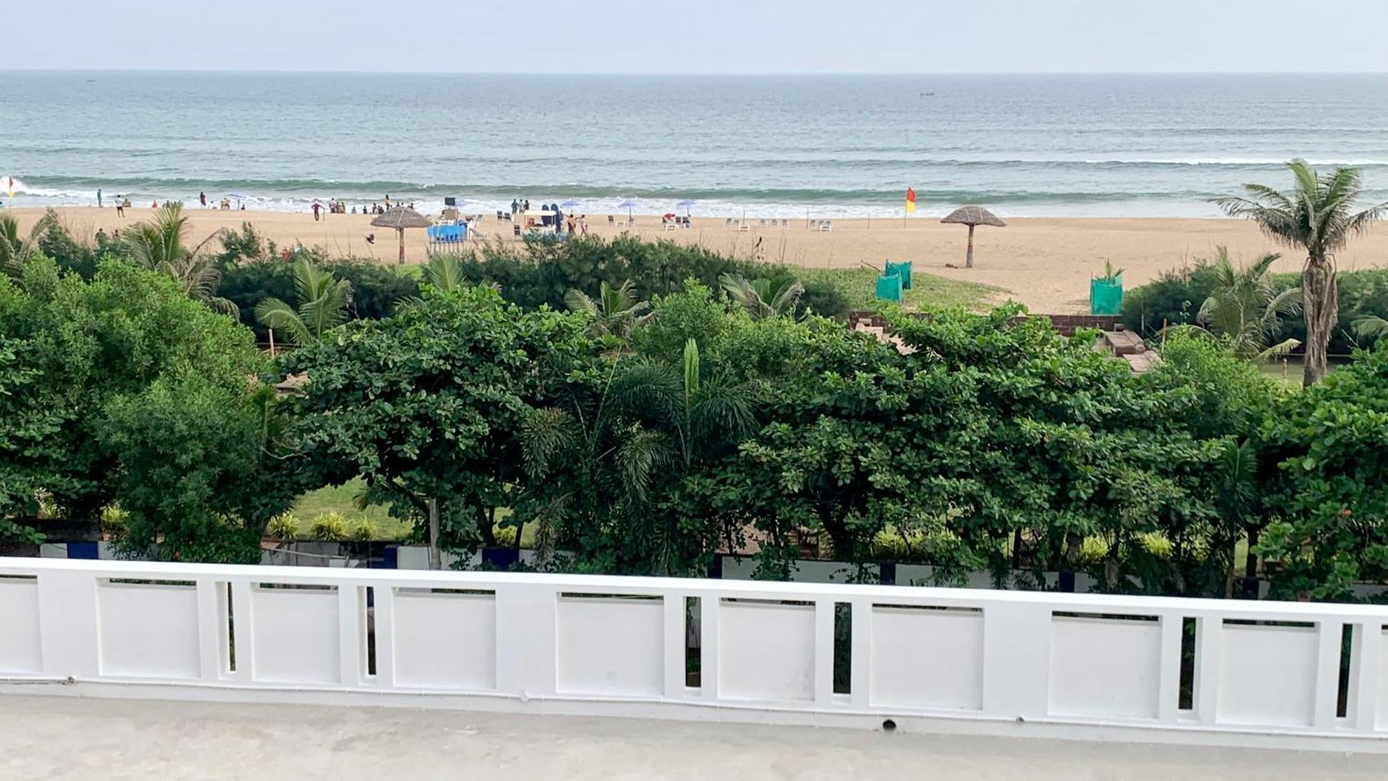 V-i Near Sea , Private-park -gym-spa Fully-airconditioned-hotel Lift-and-parking-facilities Breakfast-included 4* Puri